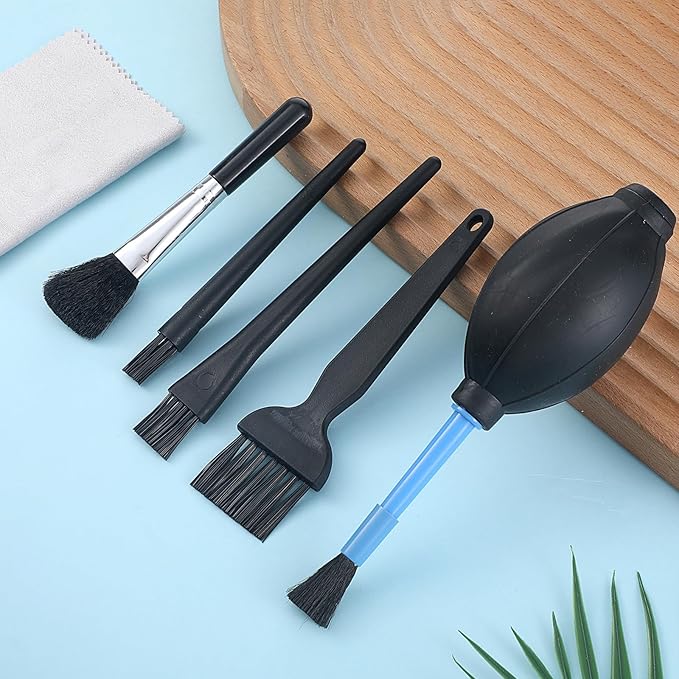7 Pcs Dust Blower Air Blower Duster Cleaner with Cleaning Brush and Cleaning Cloth Hand Rubber Bulb Air Pump for Camera Lens Microscopes Guitars Filters Keyboards Succulents
