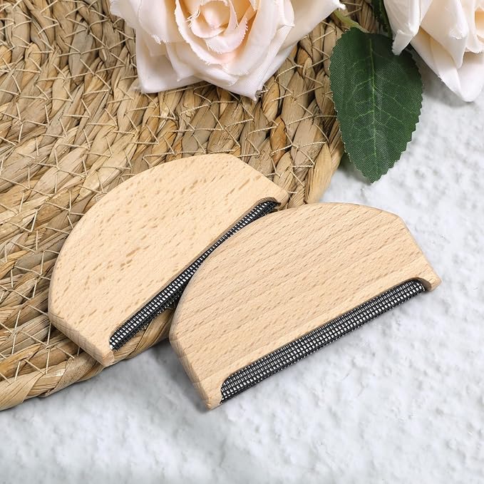 2PCS Wool Comb Sweater Pilling Comb, Manual Pilling Remover for Clothes with Pouch Lint Remover Clothing Brush Tool for Clothing Knitwear Scarves Cashmere Wool Coats Shaver