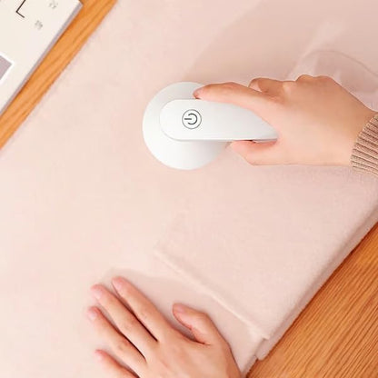 Sakerplus Electric Lint Remover Rechargeable,Cordless Fabric Shaver for Clothes, Sweaters, Blankets,Portable Fuzz Remover with LED Light (Green)