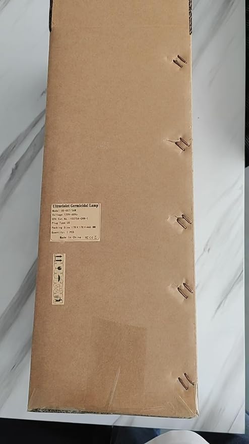 UV lamp with Ozone, Wireless Remote Control and 3 Timer Settings. UV lamp with 2 Quartz Tubes, Capable of achieving 360 ° Coverage, Needs to be Used When unmanned (US-007/36W-T)