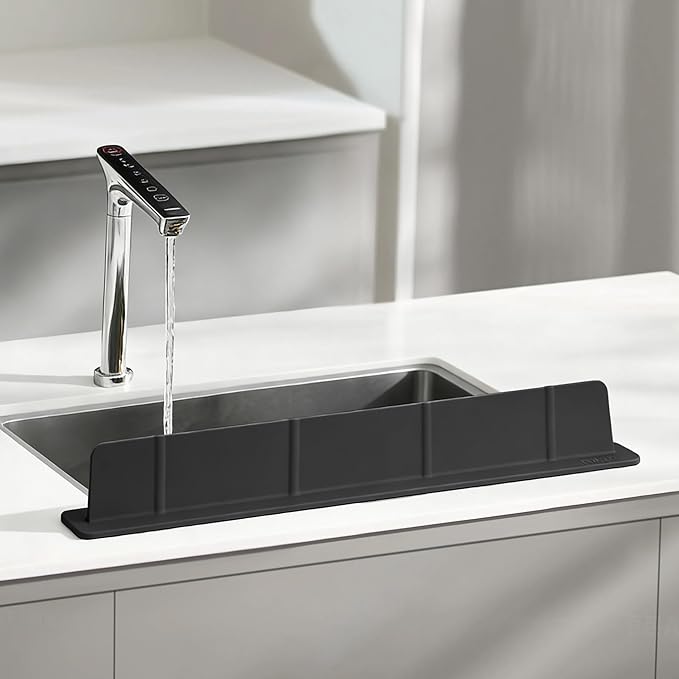 20Inch Silicone Sink Splash Guard with Strong Suction Cups, Flexible Kitchen Sink Splash Guard for Front of Sink, Easy to Clean Splash Guard for Kitchen & Bathroom (Black, 20.5''x2.8'')