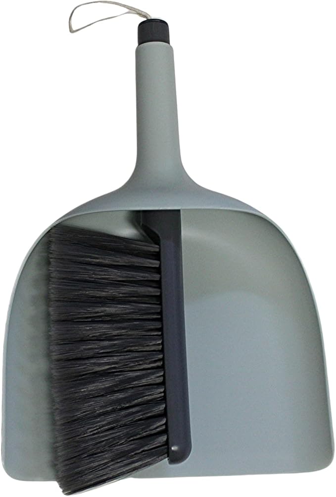 Multi Purpose Hanging Brush and Dustpan Set Sleek Modern Design Compact for Easy Storage (Green)