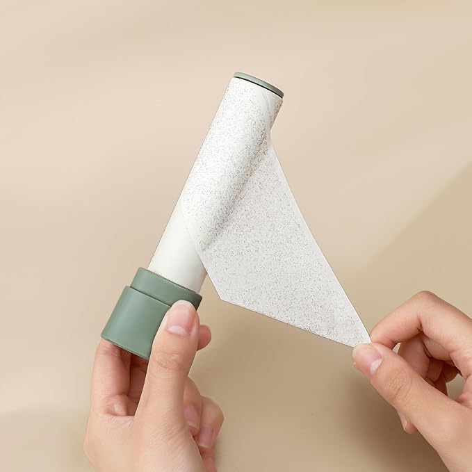 Travel Lint Roller with Cover and 4 Refills Compact Lint Remover Small Pocket Lint Roller for Clothes Portable Sticky Roller 200 Sheets Total (Slate Green)