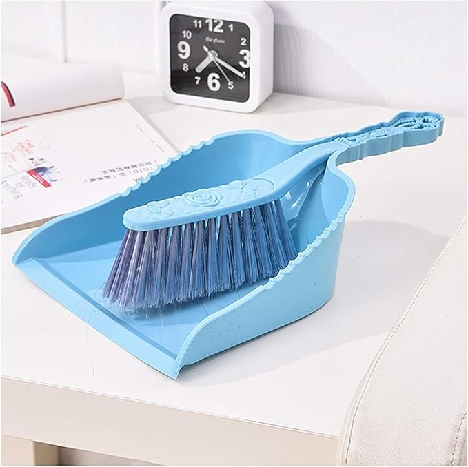 Feather Duster,Cleaning Brush Soft Cleaning Brush Hand Broom Dust Pan and Brush Set Hotel Family Clothes Dust Hair Sofa Bed Sheets Bedspread Carpet Cleaning Scrub Brushes for Cleaning (Color : Blauw)