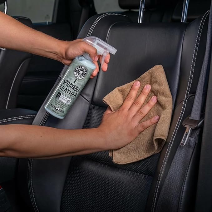 Chemical Guys Sprayable Leather Cleaner and Conditioner in One - Cleans, Conditions, and Protects Leather, Vinyl, Faux & More, Safe for Cars, Furniture & Apparel - 16 oz