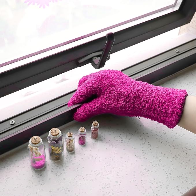 Patelai 2 Pairs Microfiber Gloves for plants Dusting Cleaning Glove Mittens House Cars Blinds Dusting(Pink, Rose Red,Large)