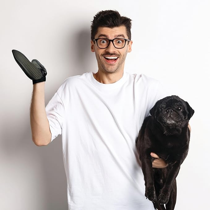 Pet Grooming Mitt and Towel Set - Deshedding Glove for Dogs and Cats - Massage and Remove Pet Hair - Ideal for Small to Medium Dogs and Cats