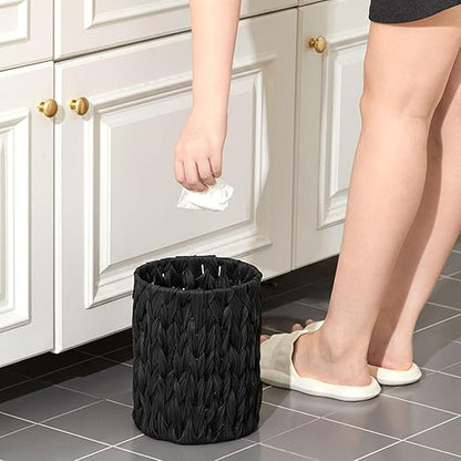Ctosree 1.3 Gallons Small Trash Can with Lid Handle Boho Woven Braided Bathroom Waste Basket Trash Can with 100 Garbage Bags for Bedroom Office Laundry(Braided Polypropylene, Black)