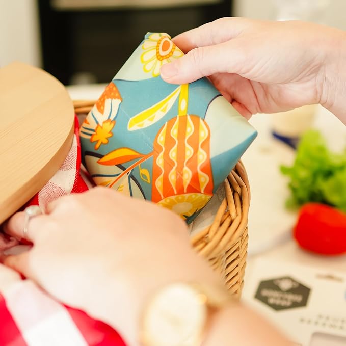 Bread Food Wrap Swirl, 21 x 18 inches, GOTS Certified 100% Organic Cotton. Beeswax, Reusable and Compostable.