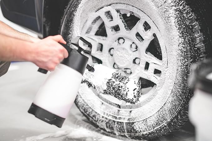 Detail Factory - Wheel Brush Kit with Interchangeable Microfiber Covers - Ultra-Soft Cleaning, Washing and Detailing Wheels, Tires, and Rims - Red
