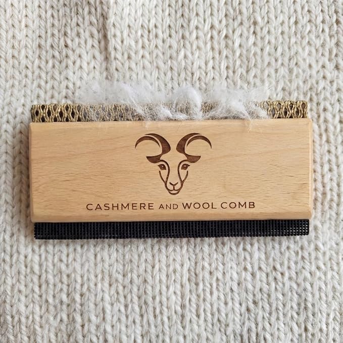 Cashmere Comb and Sweater Shaver Set (2 Pack) – Sweater Shavers to Remove Pilling, Fuzz & Pills from Cashmere, Wool and Clothing - Premium Double Sided Fabric Shaver & Wooden Sweater Comb