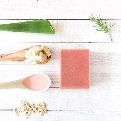 Aloe Vera & Oatmeal Soap Bar with Calamine, Natural & Organic Ingredients - Organic Aloe Vera & Colloidal Oats. Face & Body - for Men, Women & Teens. Gentle Body Wash. 4.5 oz Bar (Pack of 2)