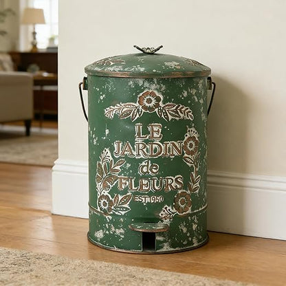 Rustic Farmhouse Decor Trash Can with Lid and Pedal Retro Handmade Distressed Design Pattern Round Garbage Cans Recycling Waste Bin for Home Patio Yard Bathroom Kitchen Garden Living Room Green