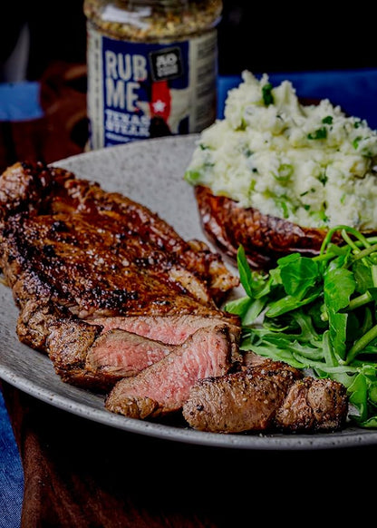 Angus & Oink Gift Set | Steak & Burger Gift Box | 1 x Texas Steak SPG 250G | 1 x Fries With That? 225G | 1 x Gaucho Chimmichuri Seasoning 220G | 1 x Montreal & Burger 250G | BBQ Seasonings