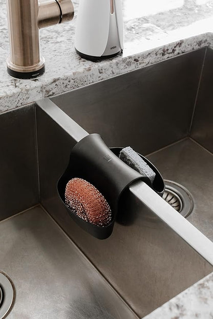 Umbra Saddle Sink Caddy – Flexible Rubber Organizer and Dish Sponge Holder for Kitchen Sink, Black