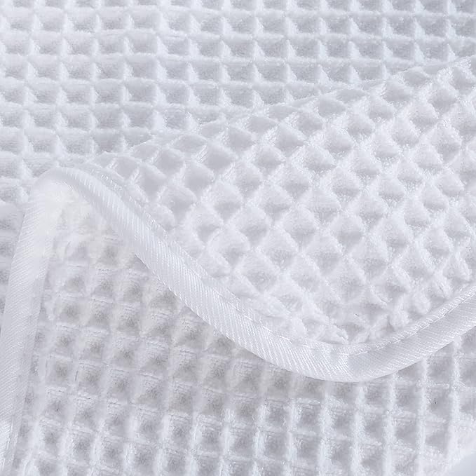 POLYTE 430 GSM Microfiber Oversize Quick Dry Lint Free Bath Towel, 60 x 30 in, 4 Pack (Waffle Weave)