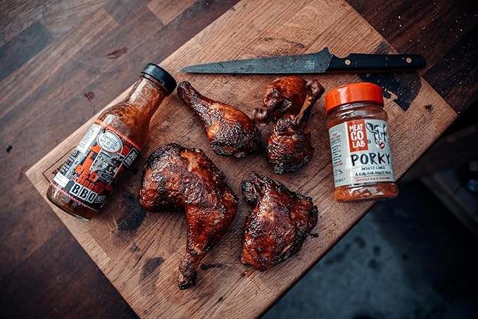 Angus & Oink Gift Set | Best of BBQ Gift Box | BBQ Rubs | 1 x Sweet Bones & Butts 220G | 1 x Dirty Cow Seasoning | 1 x Pigasus | 1 x Porky White Chick 220G