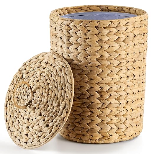BLUEWEST 4.5 Gallon Large Wicker Bathroom Trash Can with Lid, Handwoven Rattan Wastebasket with Removable Plastic Inner Bin, Decorative Waste Basket for Bedroom, Office, or Kitchen