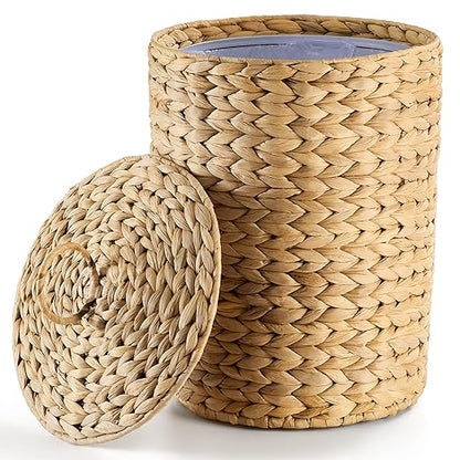 BLUEWEST 4.5 Gallon Large Wicker Bathroom Trash Can with Lid, Handwoven Rattan Wastebasket with Removable Plastic Inner Bin, Decorative Waste Basket for Bedroom, Office, or Kitchen